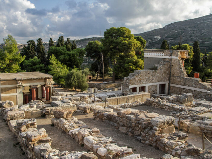 palace-Knossos-crete-greece-3518-L